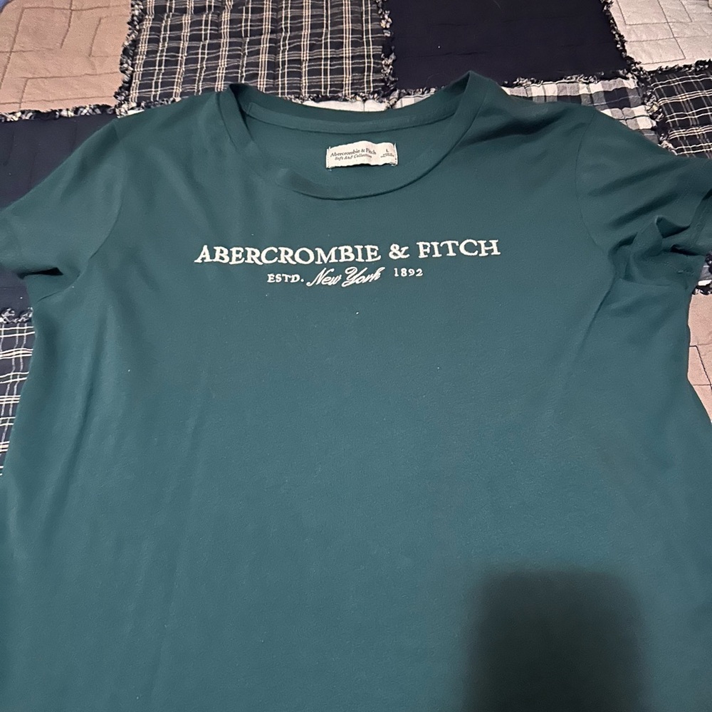 Abercrombie & Fitch Green T-Shirt